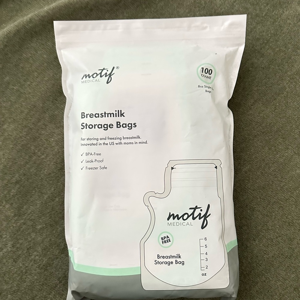 Motif Medical Breastmilk Storage Bags 100 Count BPA Free Leak Proof Freezer Safe
